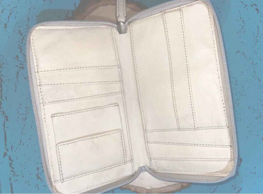 Daisy's Dukin Cowhide Wallet
